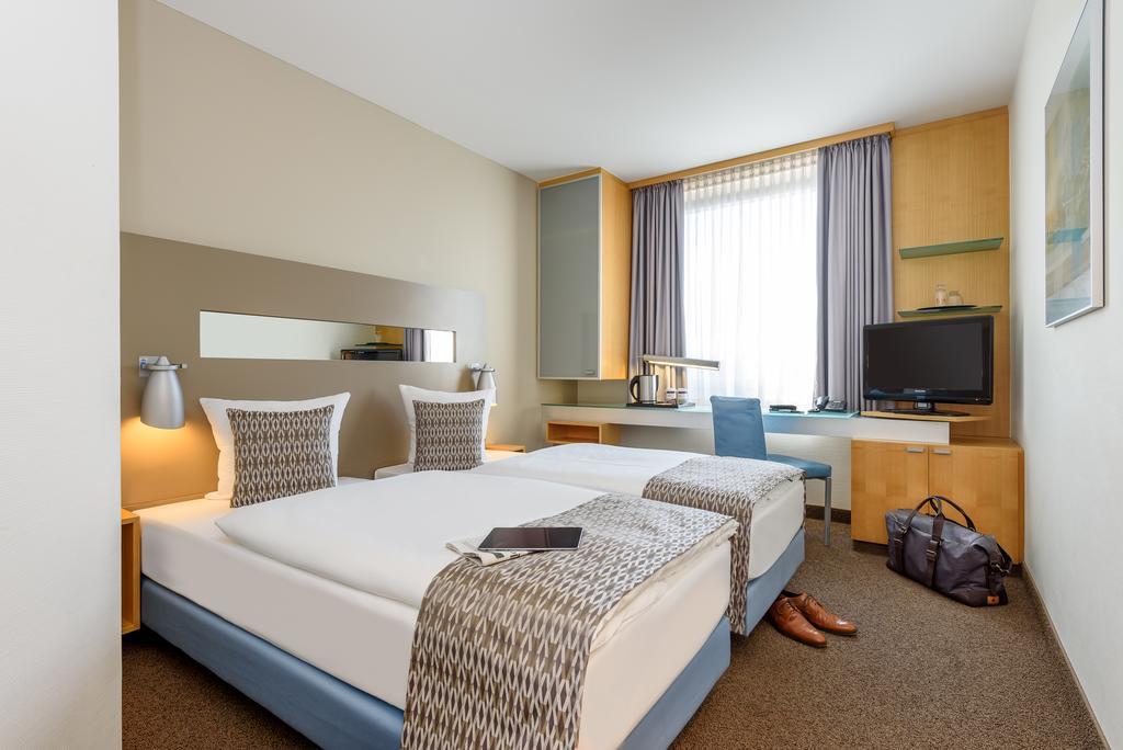 Standard Double Room,382131523:JPEG