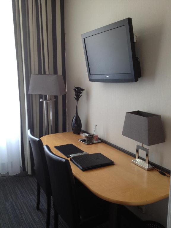 Double or Twin Room,61152475:JPEG